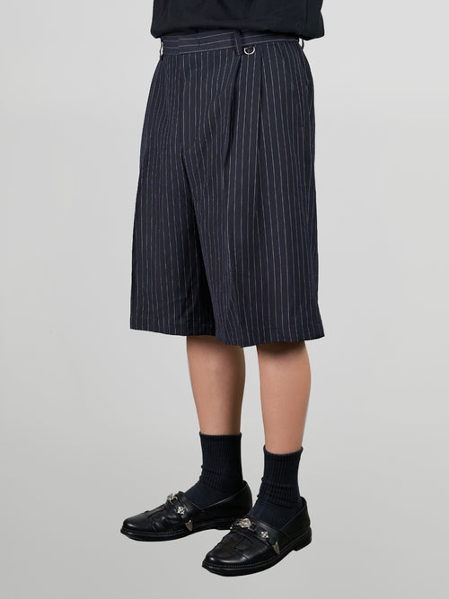Striped Tailored Shorts navy – Front view | relaxed shorts / wide-leg shorts | UNPROVEN