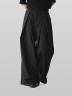 Cross Tuck Striped Wide Pants black – Detail | wide-leg / pleated / relaxed tailoring | UNPROVEN