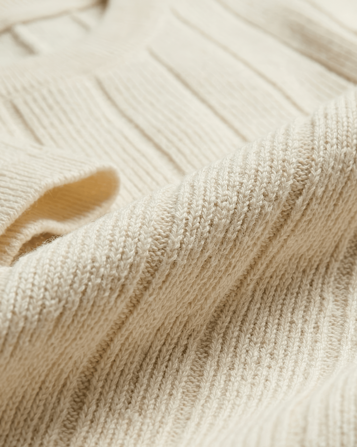 Venice Round Knit Short-Sleeve T-Shirt