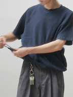 Waffle V-Neck T-Shirt navy – Detail | clean essentials / relaxed fit | UNPROVEN