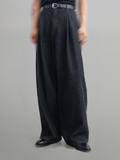 Wide Balloon Jeans off-white – Detail | wide-leg denim / relaxed denim | UNPROVEN