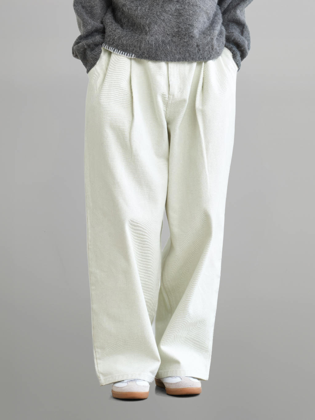 Wide Balloon Jeans