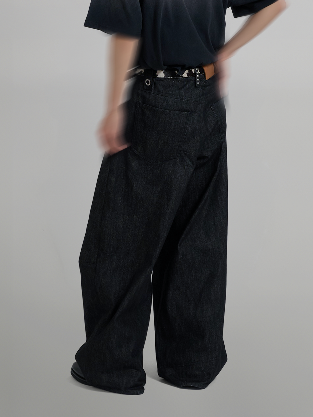 Product dark-indigo – Detail | clean essentials / minimalist | UNPROVEN