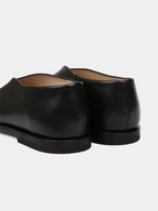 INHALF SMOMO Tabi Shoes black – Back view | japanese craftsmanship / tabi | UNPROVEN