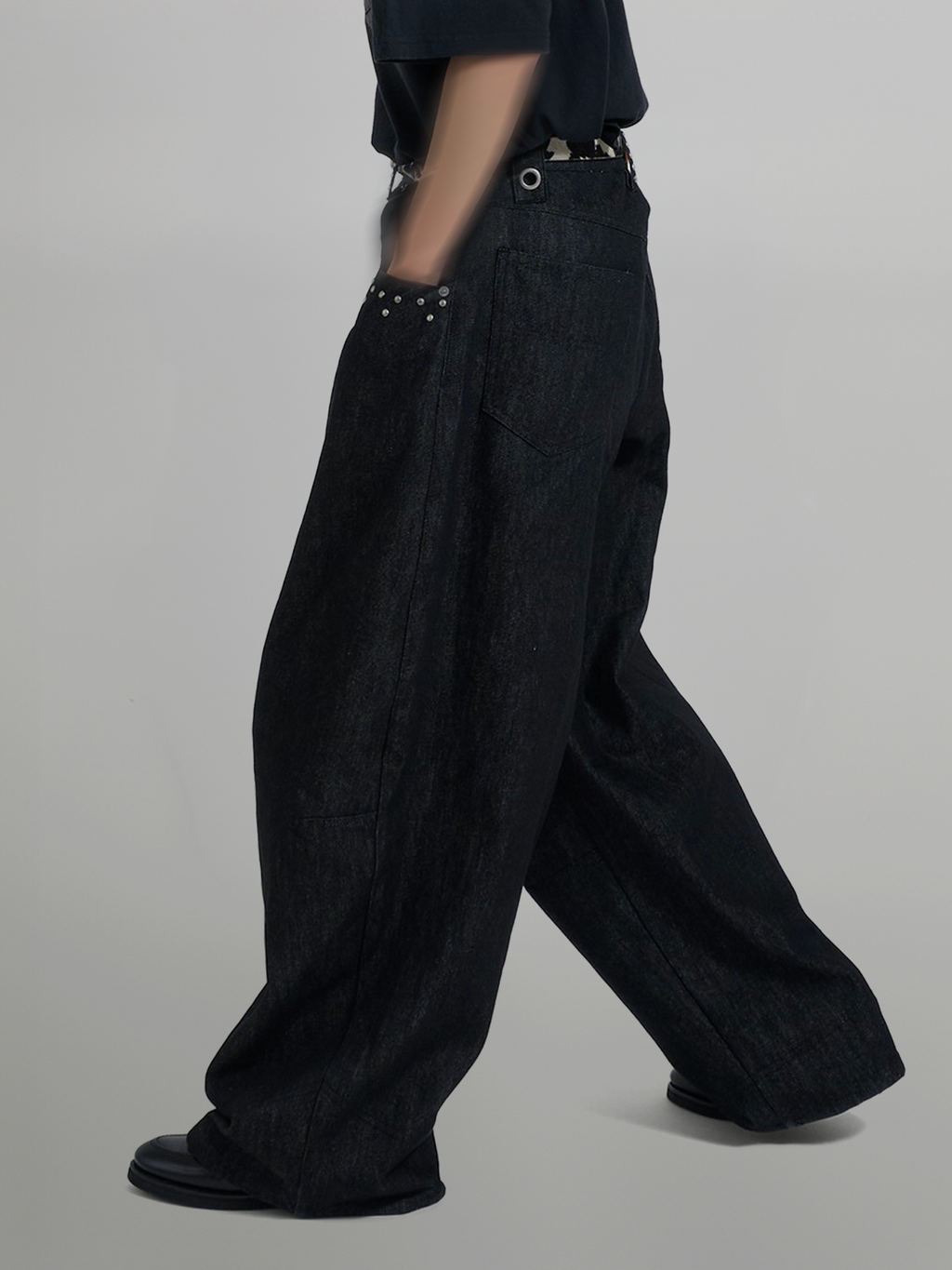 Silver Studded Baggy Denim Jeans black – Detail | wide-leg denim / relaxed denim | UNPROVEN