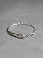 Cuff Chain Bracelet – Detail | minimalist jewelry / refined detail | UNPROVEN