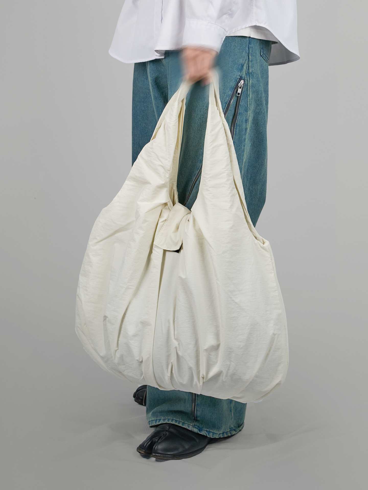 Water-Repellent Nylon Gathered Big Tote