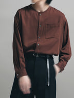 Loose-Fit Collarless Shirt brown – Front view | relaxed tailoring / semi-wide fit | UNPROVEN
