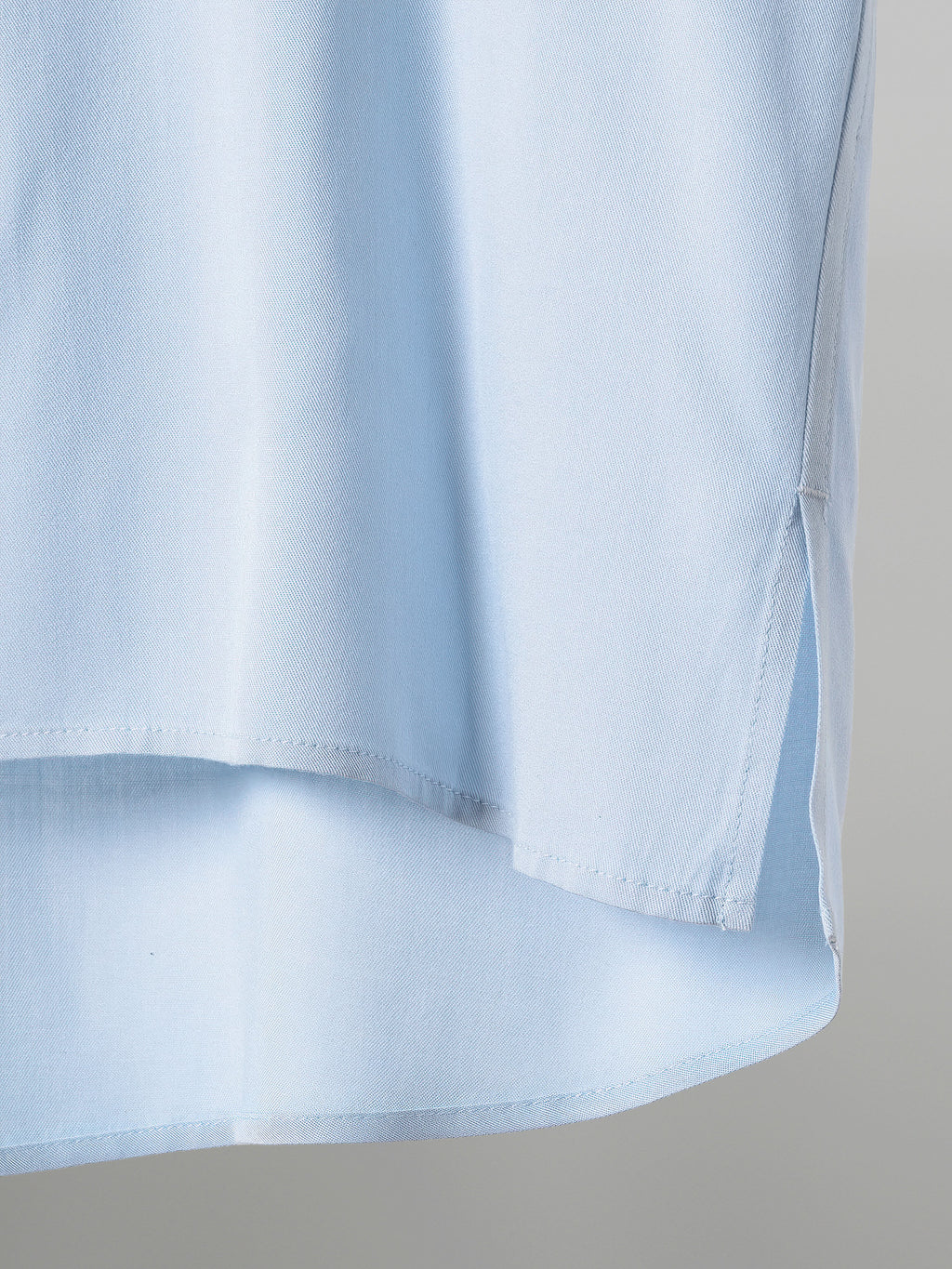 Loose-Fit Collarless Shirt
