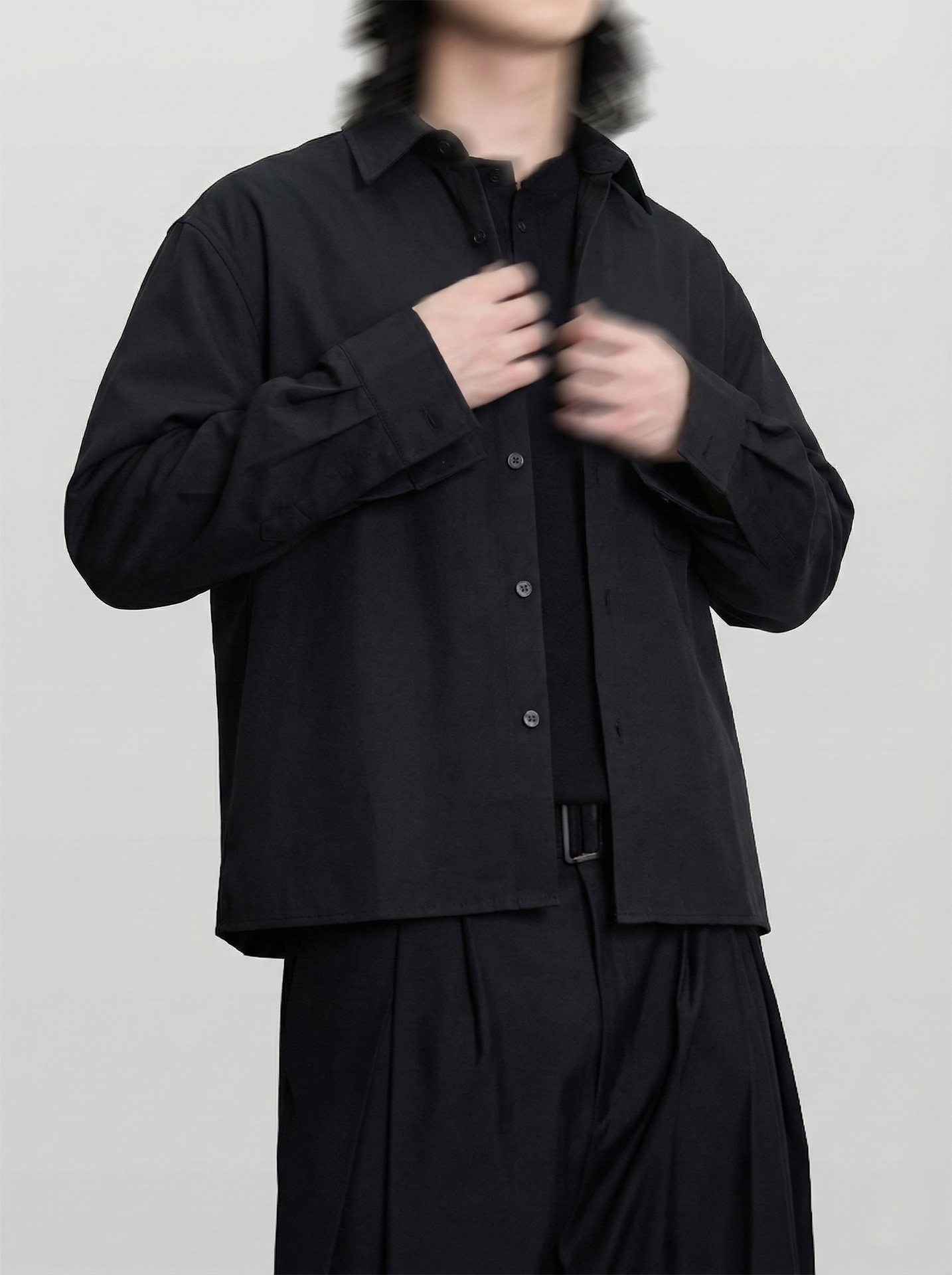 Loose-Fit Cropped Shirt