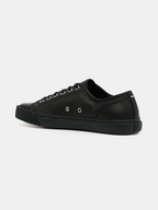 Maison Margiela Tabi Low-Top Sneaker Black front - cleanfit minimal - UNPROVEN