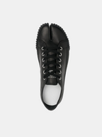 Maison Margiela Tabi Low-Top Sneaker Black front - cleanfit minimal - UNPROVEN