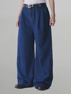 2-Tuck Baggy Denim Jeans