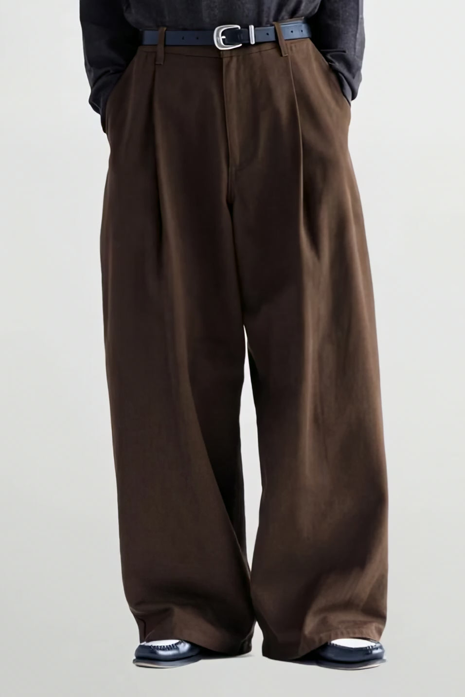 Wide Balloon Jeans