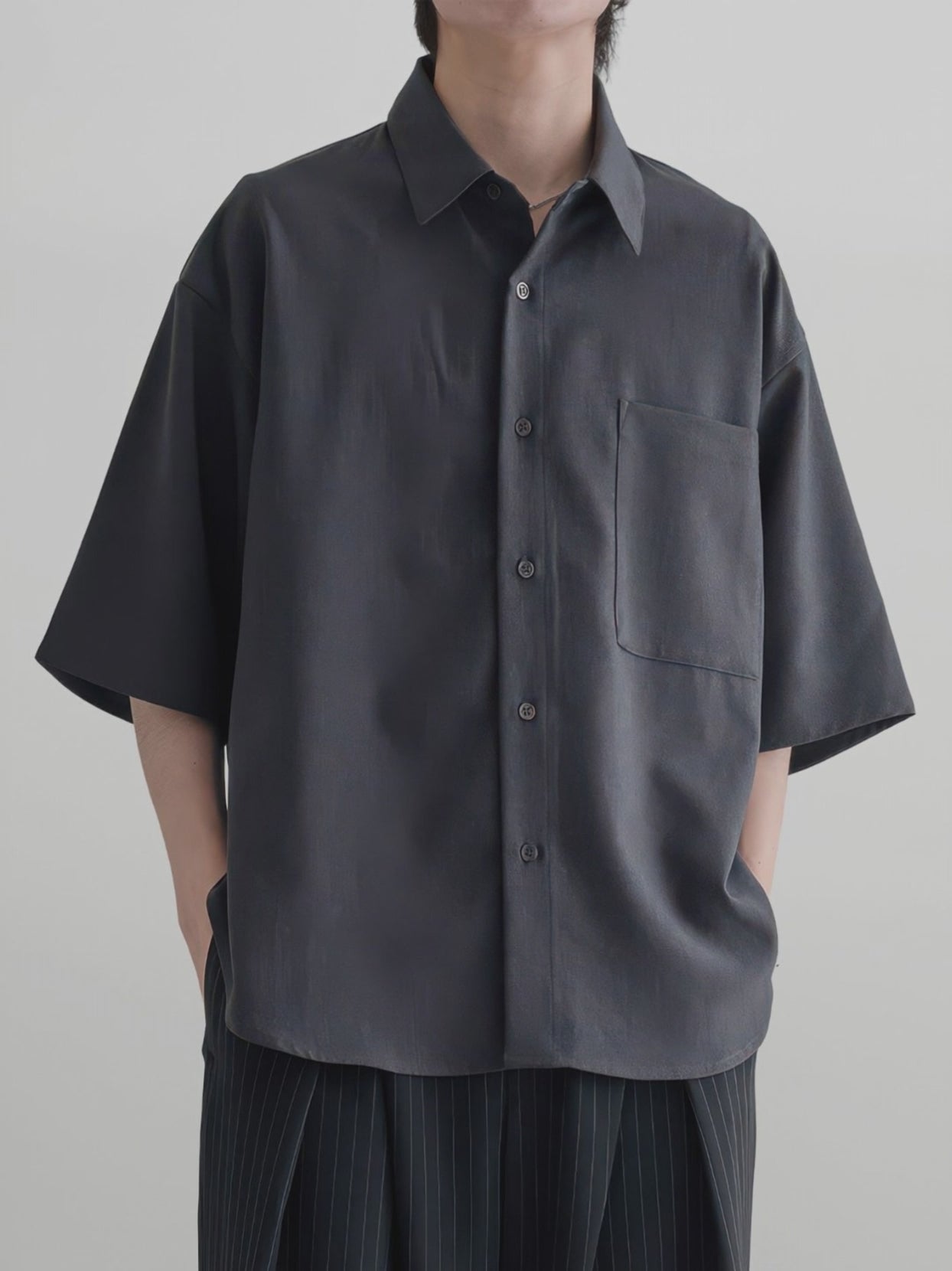 Loose-Fit Basic Shirt
