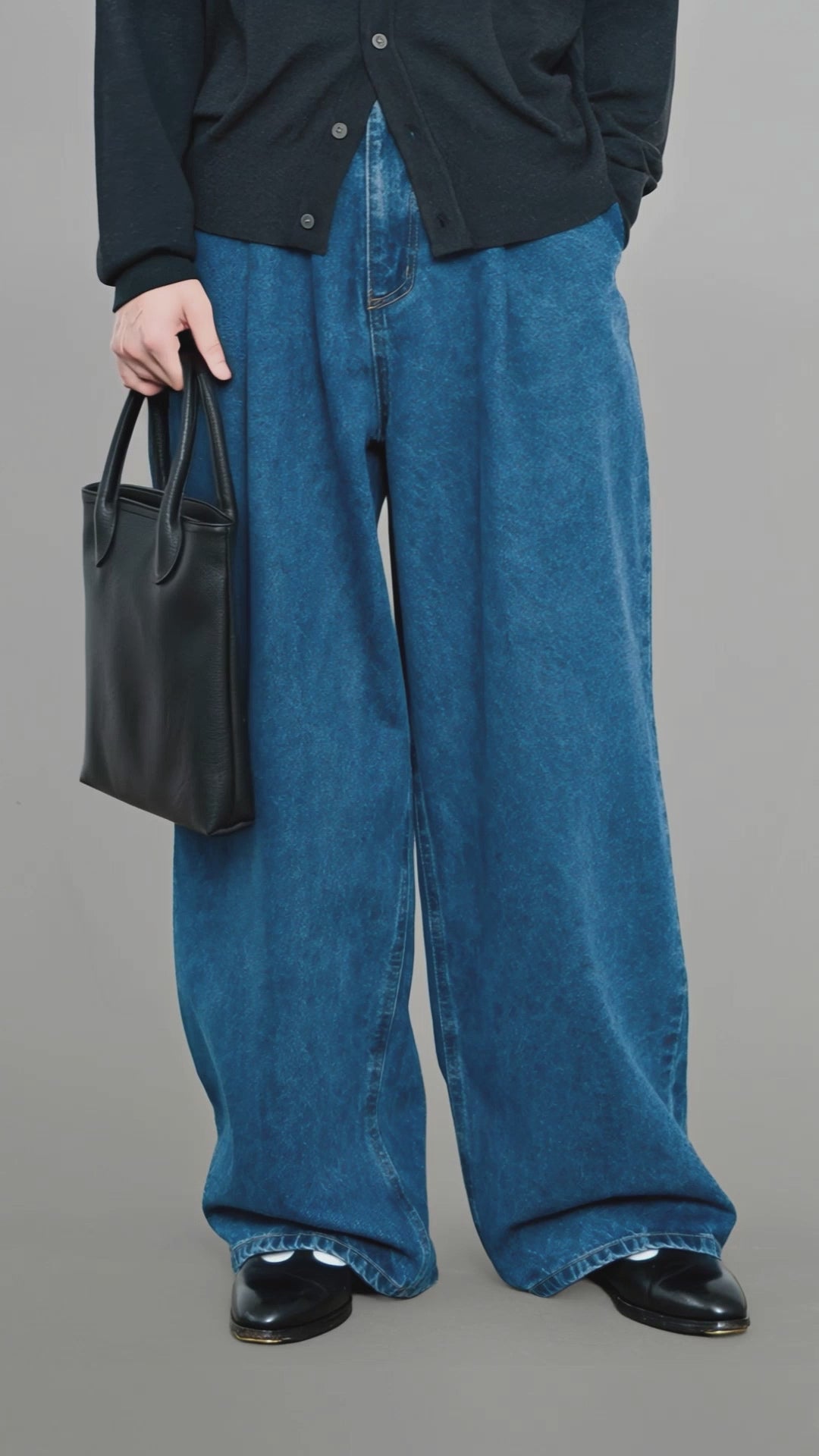 Wide Balloon Jeans